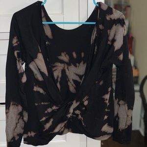 Open back bleach dyed long sleeve top
